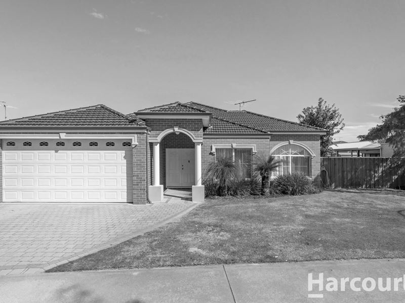 11 Blue Wren Gardens, Coodanup