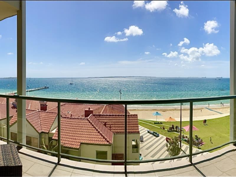 11/7 Railway Terrace, Rockingham