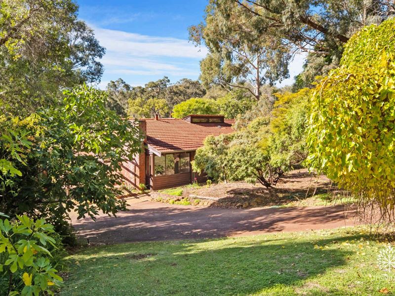 8 Robusta Road, Kalamunda
