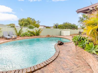 7 Hill Court, Thornlie WA 6108