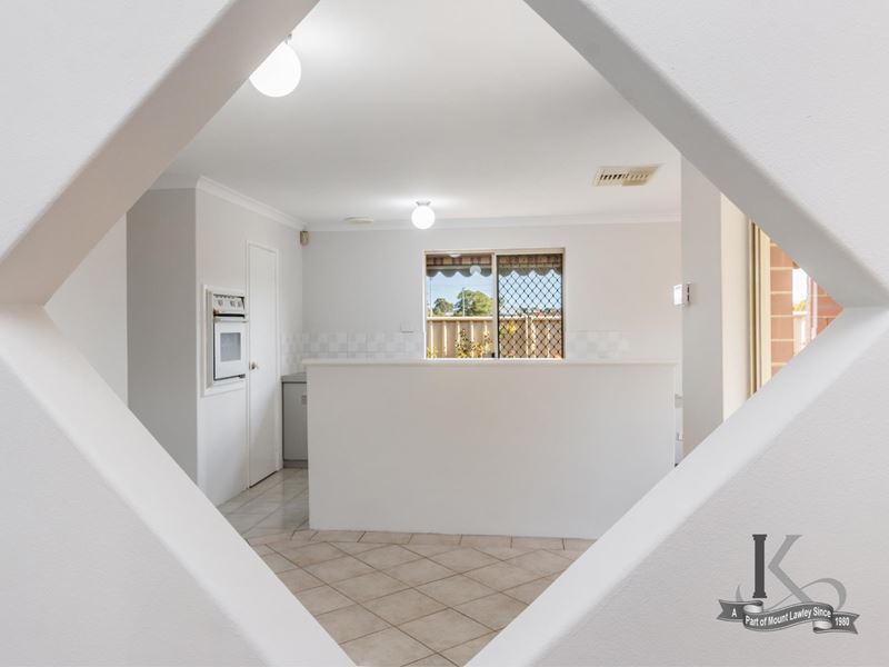 4/8 Roberts Street, Bayswater