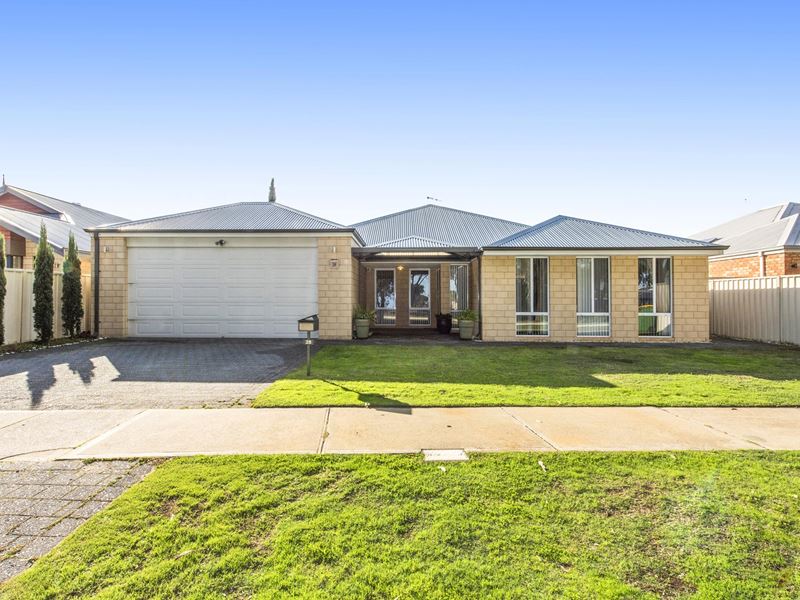 28 Arrowwood Loop, Secret Harbour WA 6173