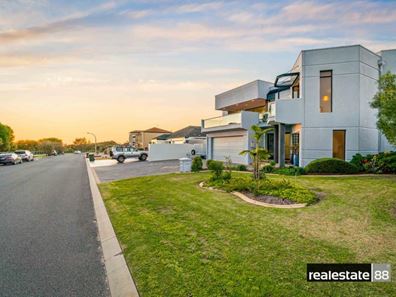 29 Long Beach Promenade, Mindarie WA 6030