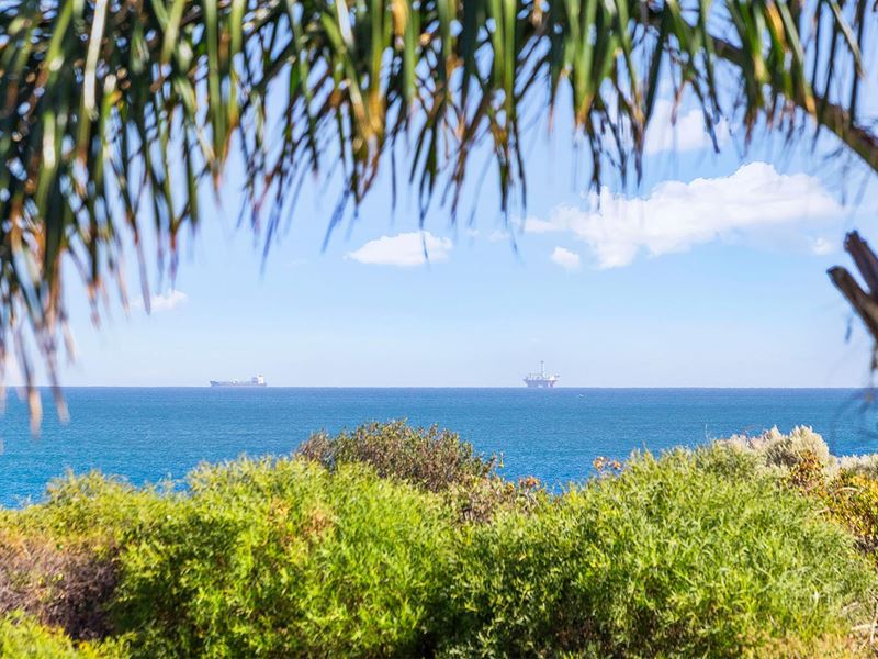 24 Branksome Gardens, City Beach