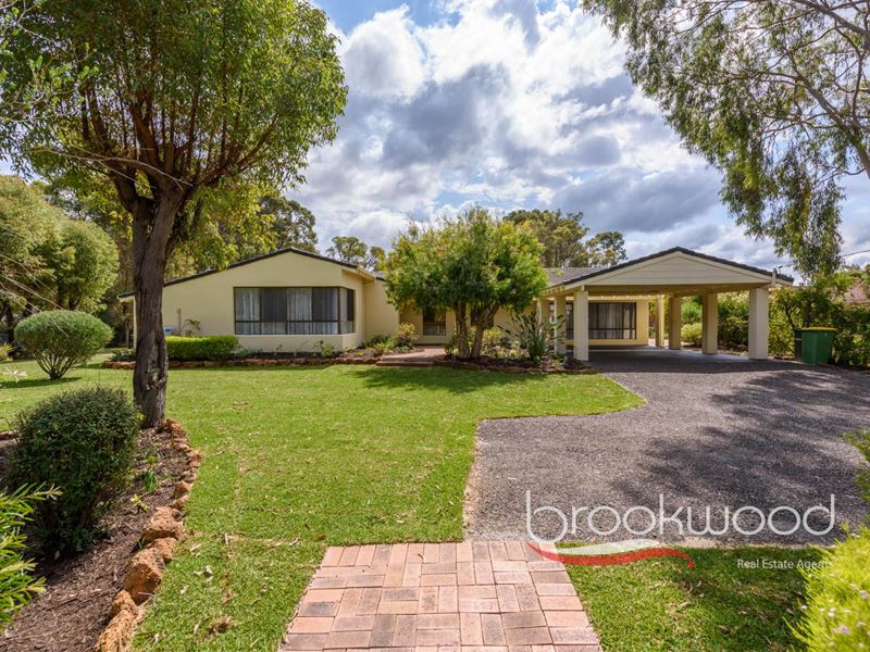 8 Hollett Road, Stoneville