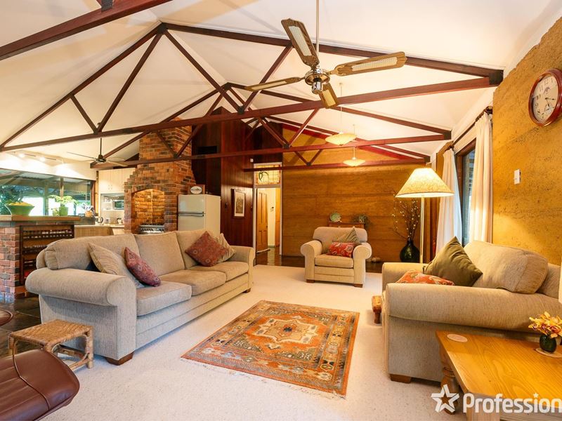 1655 Kintore Road, Parkerville