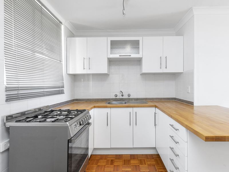 40/2 Bardon Place, Maylands