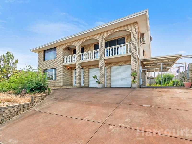 132 McGilvray Avenue, Noranda