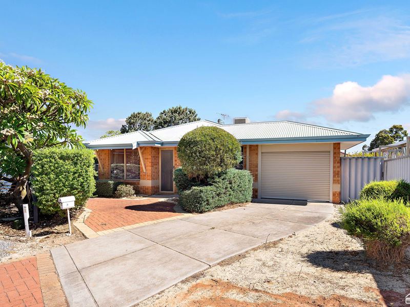 11 Firetail Court, Seville Grove WA 6112