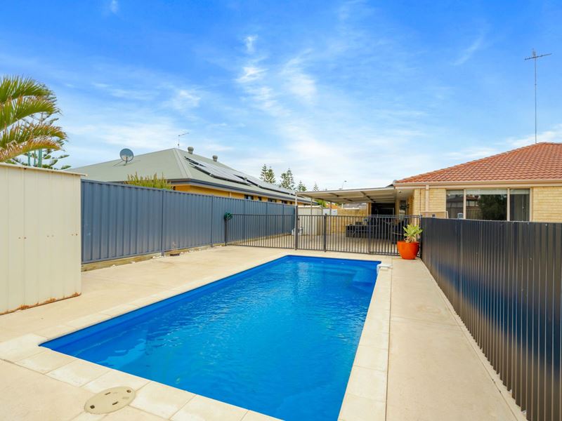 72 Floribunda Avenue, Halls Head