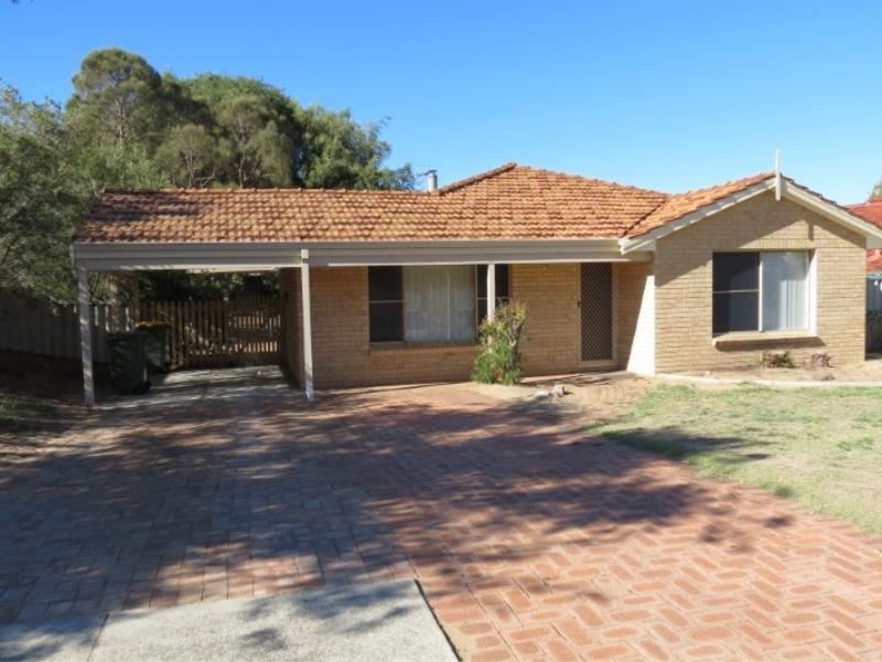 78 Peelwood Parade, Halls Head