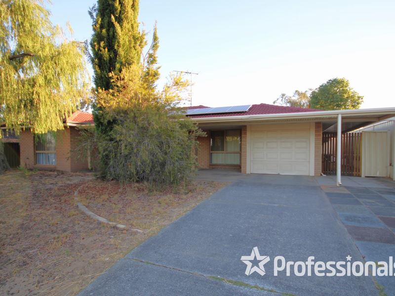 33 Lockwood Crescent, Withers