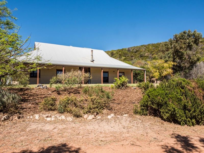 1265 Company Road, Greenough WA 6532