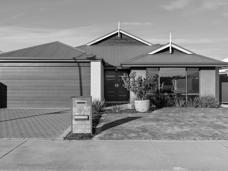 35 Broadmoor Loop, Meadow Springs