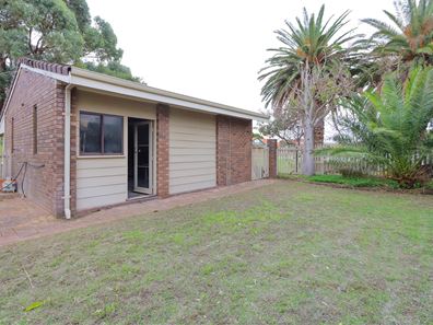 39 Gloucester Crescent, Shoalwater WA 6169