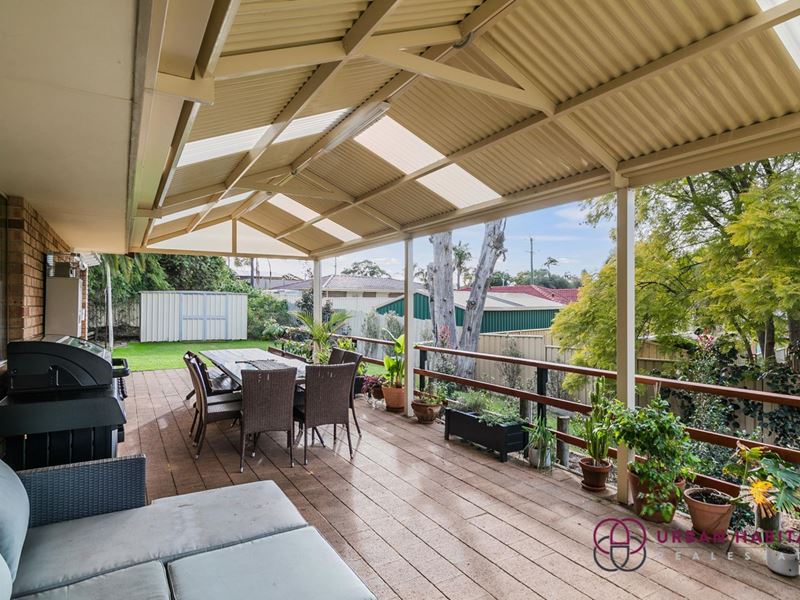 8 Moysey Court, Parmelia WA 6167