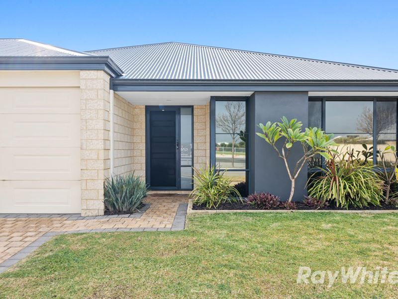 14 Badgerup Avenue, Lakelands WA 6180