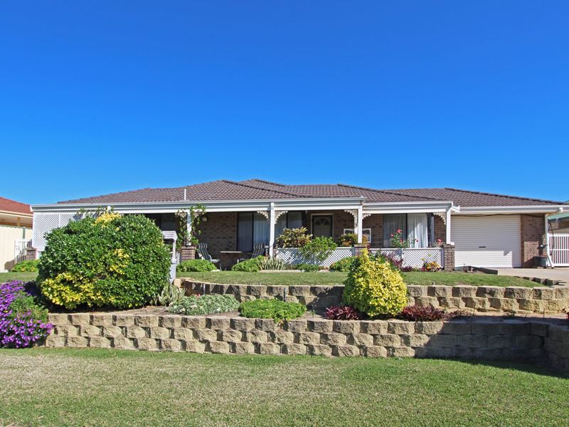 34 Hunter Crescent, Green Head