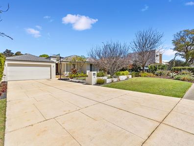 15 Barrisdale Road, Ardross WA 6153