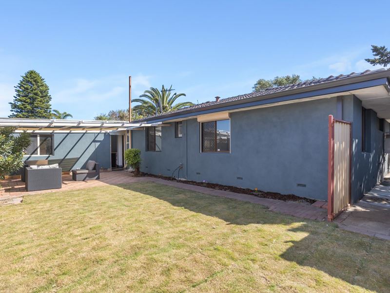 16 Barque Place, Kallaroo WA 6025