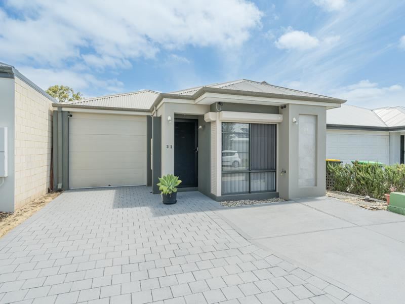 21 Blossomwood Road, Girrawheen WA 6064