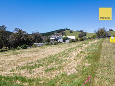 9 Diggers Green, Nannup WA 6275