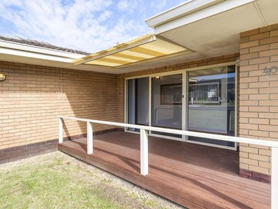 40 Peter Street, Halls Head WA 6210