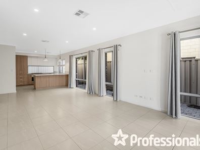 555A Charles Street, Joondanna WA 6060