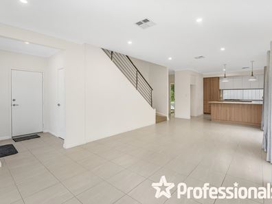 555A Charles Street, Joondanna WA 6060