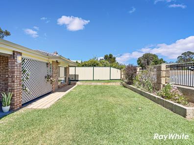 8 Allamanda Way, Halls Head WA 6210