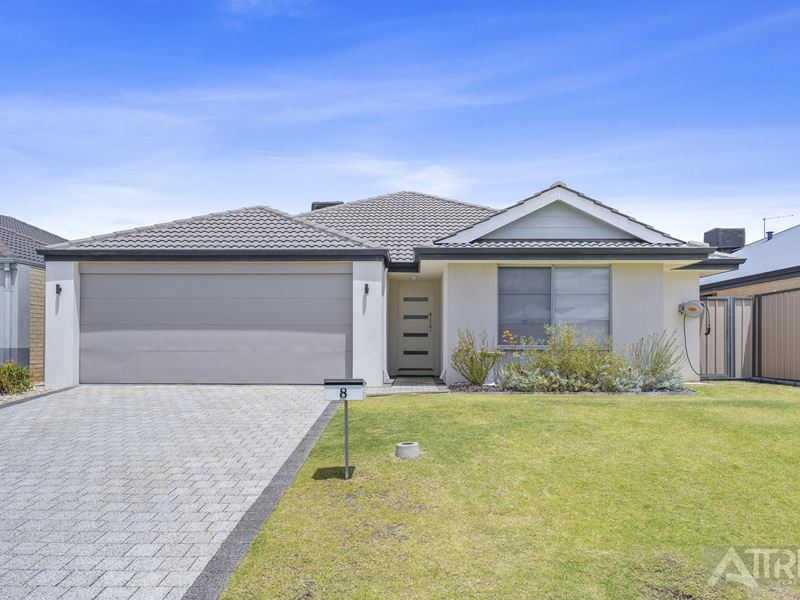 8 Passendale Crescent, Piara Waters WA 6112