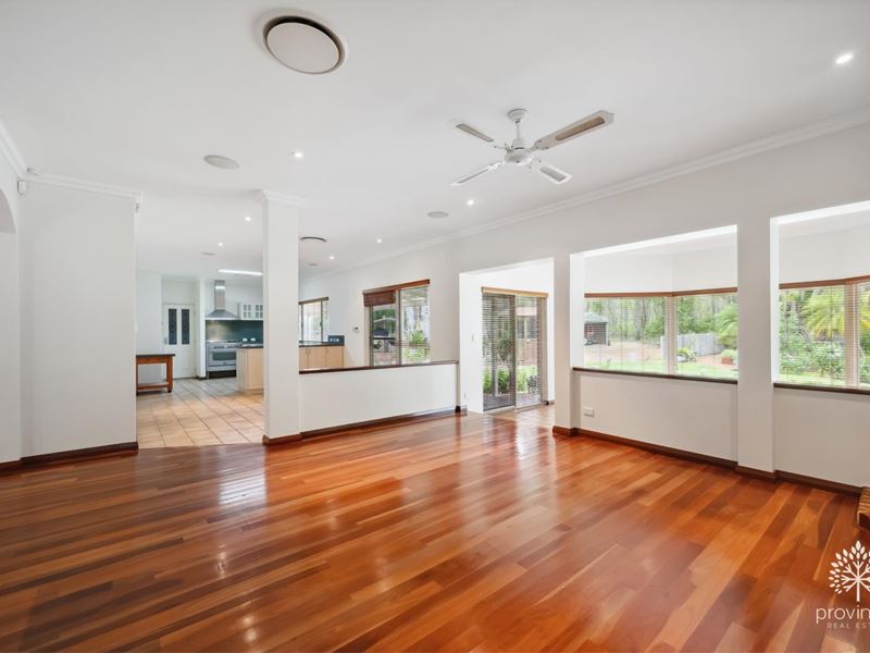 29 Reeds Road, Carmel WA 6076