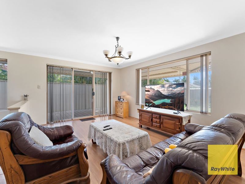 10 Tiffany Close, Huntingdale WA 6110
