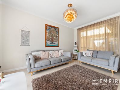14 West Churchill Avenue, Lake Coogee WA 6166