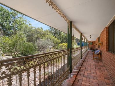 29 Dempster Place, Mariginiup WA 6078