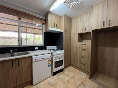 8 Hamilton Street, Newman WA 6753