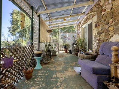 10 Hosken Street, Northampton WA 6535