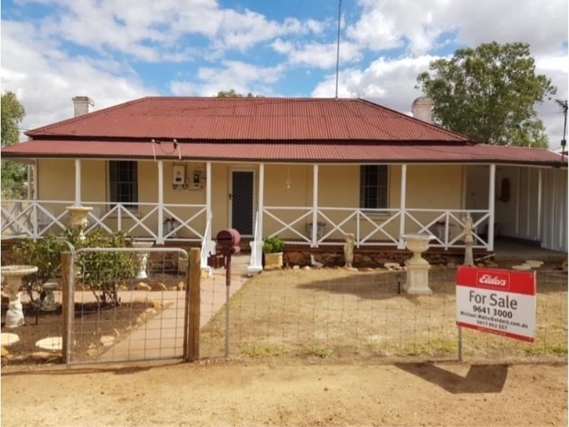 11 Tenth Road, York WA 6302