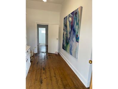 11 Tenth Road, York WA 6302