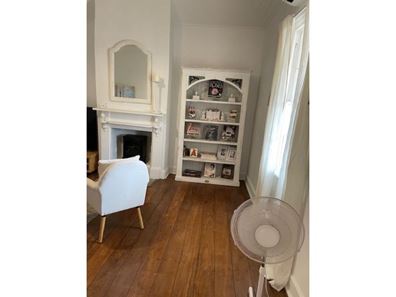 11 Tenth Road, York WA 6302