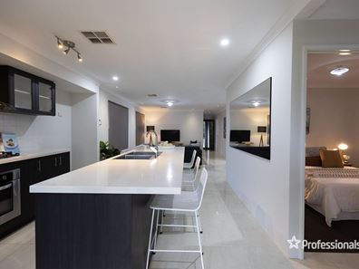 119 Bordeaux Lane, Ellenbrook WA 6069