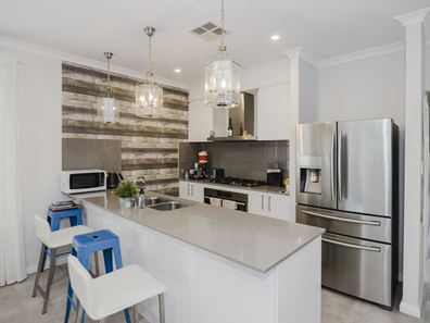 15 Everingham St, Clarkson WA 6030