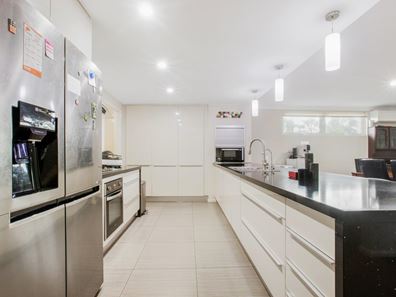 42 Rothschild Loop, Baynton WA 6714