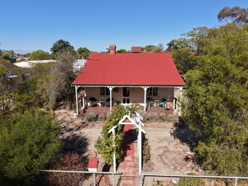 26 Murphy  Street, Quairading WA 6383