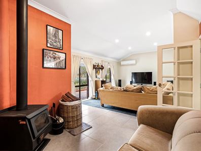 22 Redgum Drive, Ballajura WA 6066