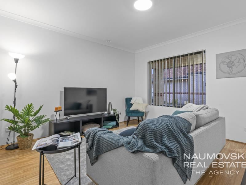 4/1 Ravenswood Drive, Nollamara WA 6061