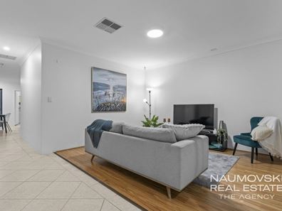 4/1 Ravenswood Drive, Nollamara WA 6061