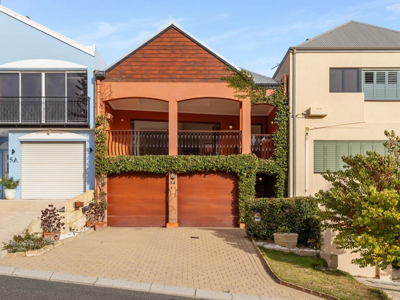 5B St Malo Court, Mindarie