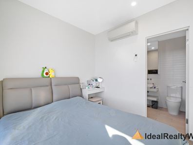 807/8 Tassels Place, Innaloo WA 6018