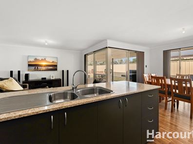 29 Ashwood Parkway, Lakelands WA 6180